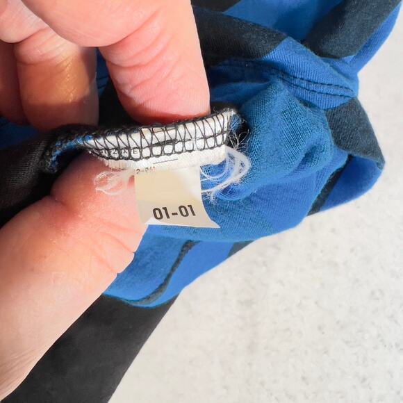 Jonathan AdlerX UT UniQlo Top Large Blue Diagonal Stripes Solid Back Sleeveless - Picture 6 of 8